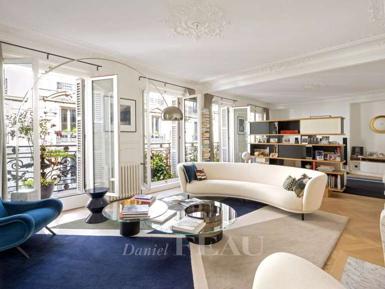 Appartement Paris 6e - 2 chambres - 130m²