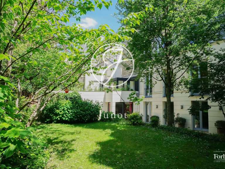 Appartement Paris 6e - 7 chambres - 371m²