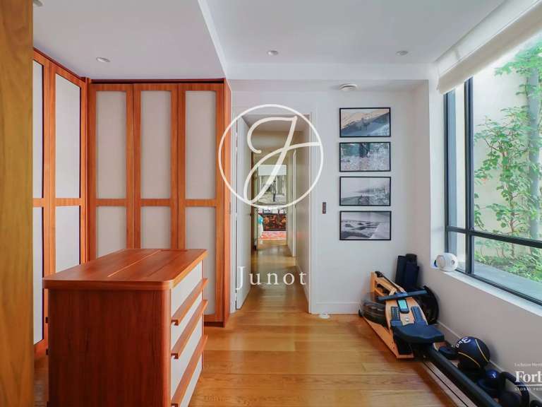 Appartement Paris 6e - 7 chambres - 371m²