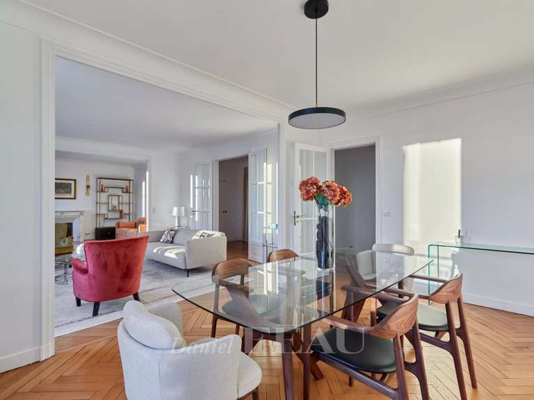 Appartement Paris 6e - 3 chambres - 166m²