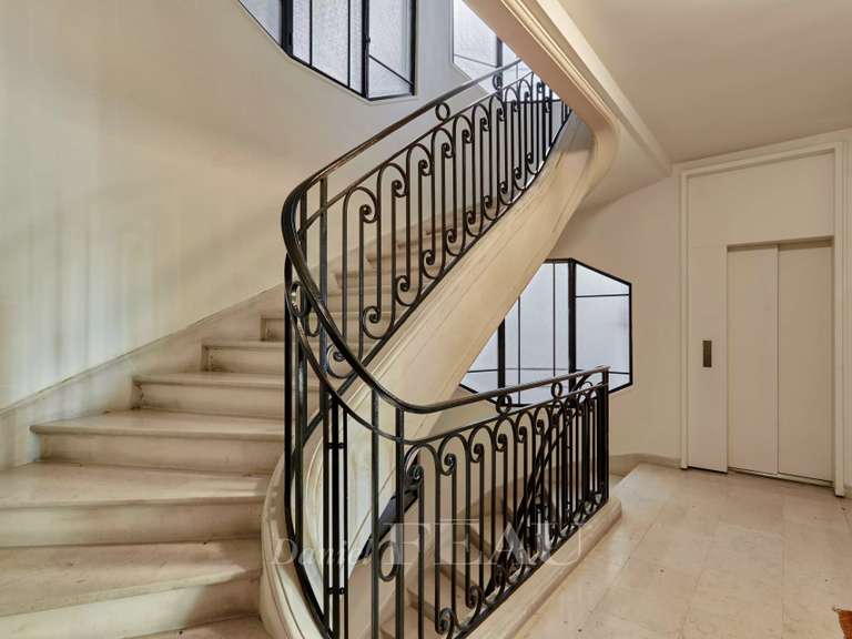 Appartement Paris 6e - 3 chambres - 166m²
