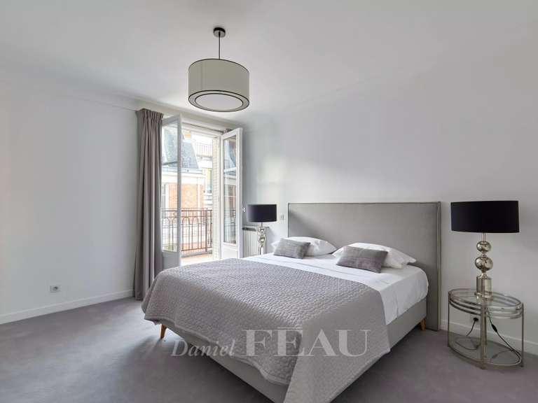 Appartement Paris 6e - 3 chambres - 166m²