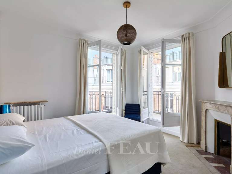 Appartement Paris 6e - 3 chambres - 166m²