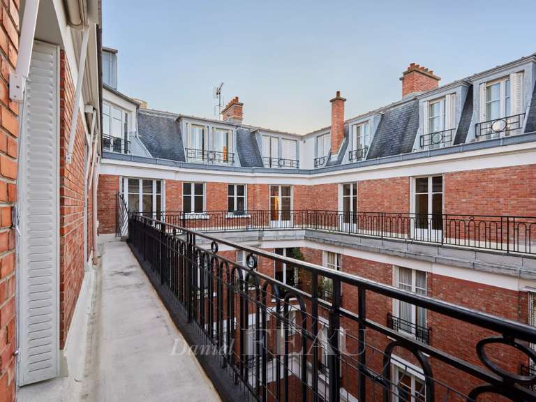 Appartement Paris 6e - 3 chambres - 166m²