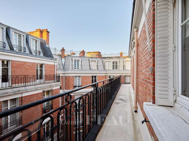 Appartement Paris 6e - 3 chambres - 166m²