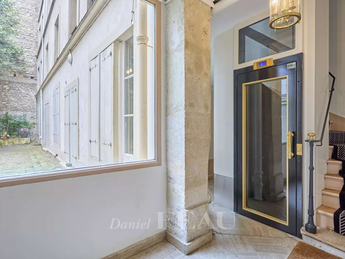 Apartment Paris 6e