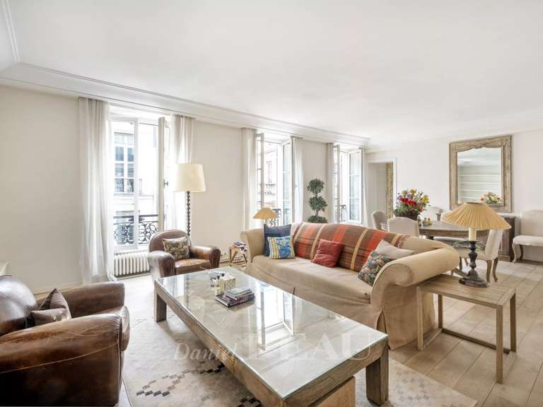 Appartement Paris 6e - 2 chambres - 122m²