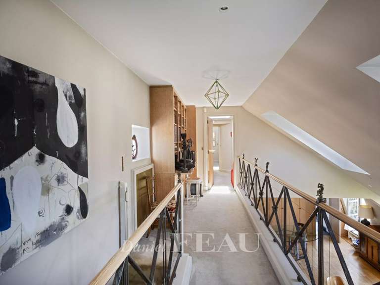 Appartement Paris 6e - 4 chambres - 157m²