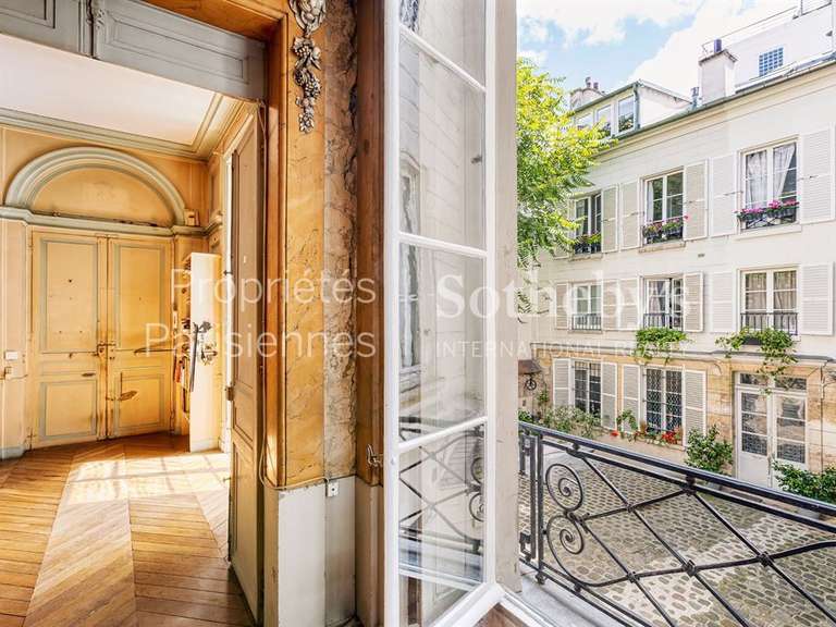 Appartement Paris 6e - 2 chambres - 115m²