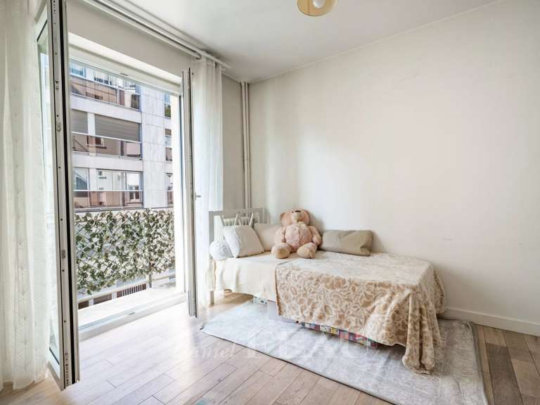 Appartement Paris 6e - 4 chambres - 102m²
