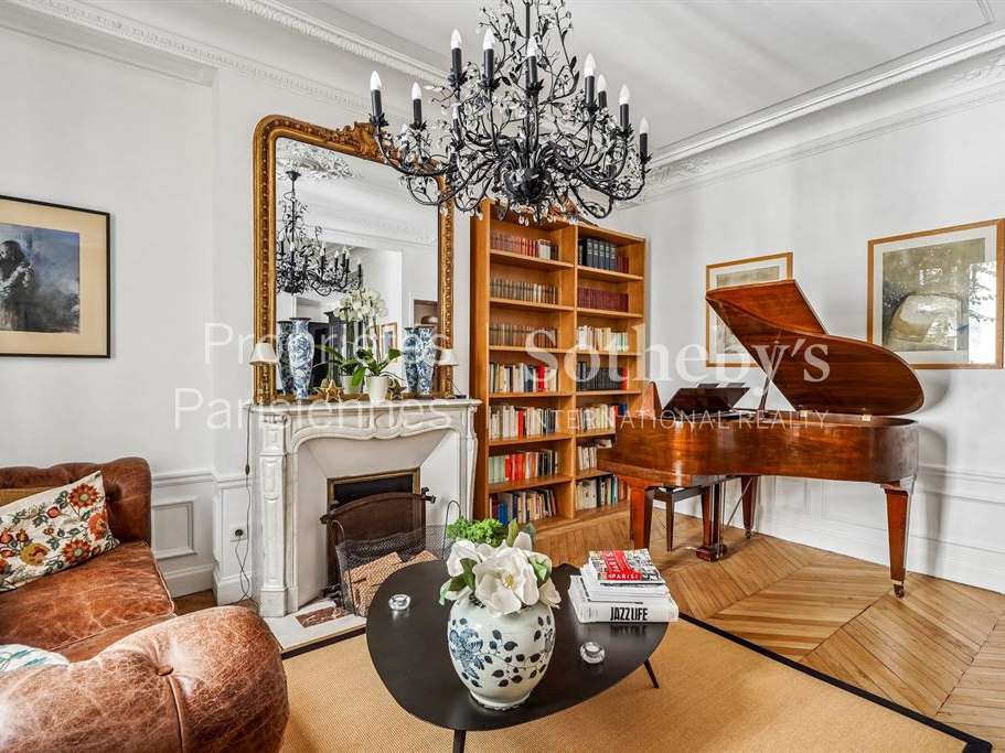 Apartment Paris 6e