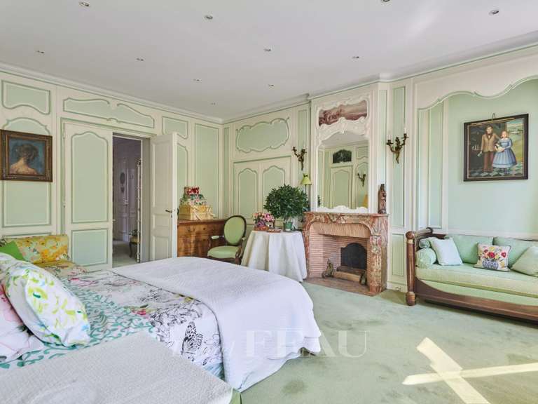 Appartement Paris 6e - 7 chambres - 238m²
