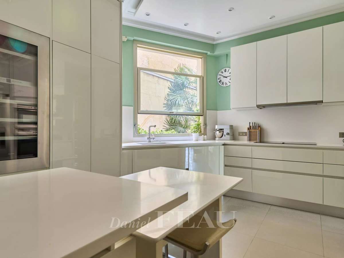 Apartment Paris 6e