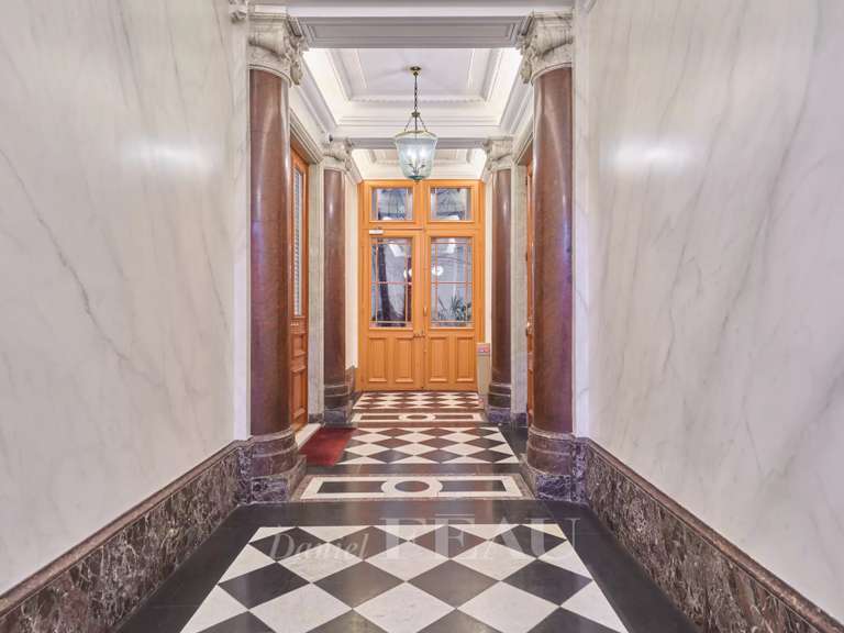 Appartement Paris 6e - 7 chambres - 238m²