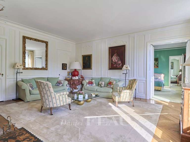 Appartement Paris 6e - 7 chambres - 238m²