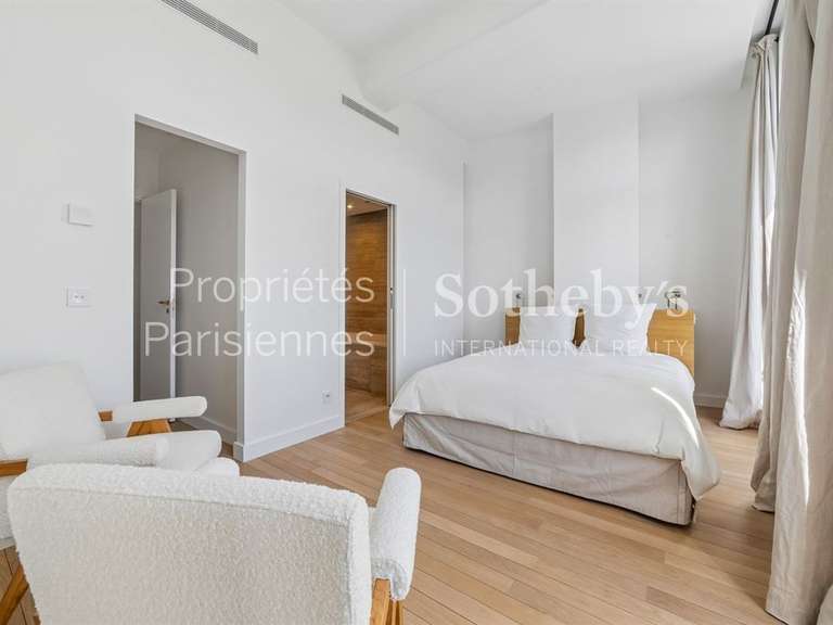 Appartement Paris 6e - 2 chambres - 81m²