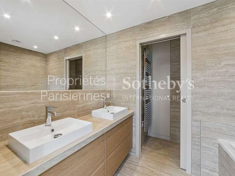 Appartement Paris 6e - 2 chambres - 81m²