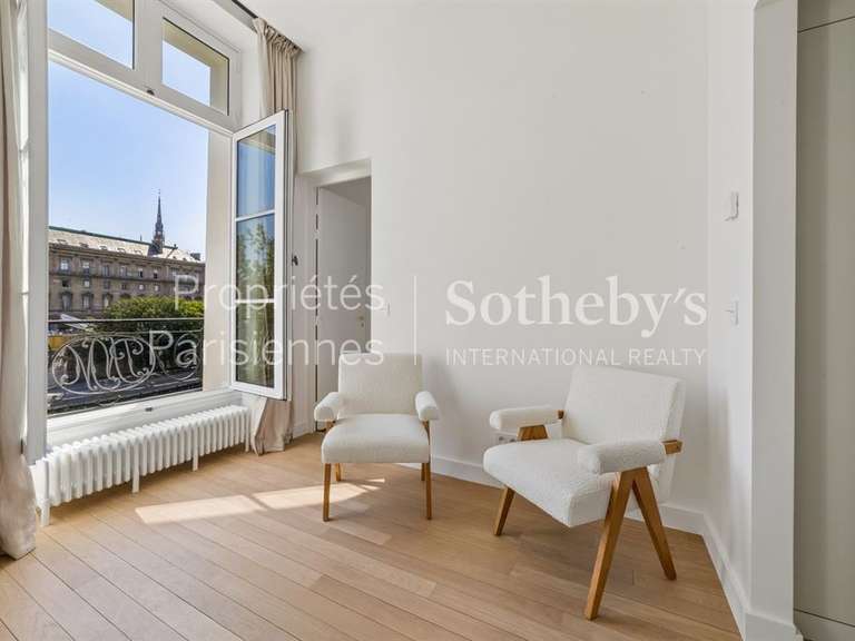 Appartement Paris 6e - 2 chambres - 81m²