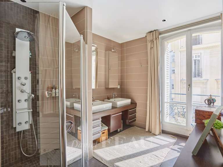 Appartement Paris 6e - 3 chambres - 175m²