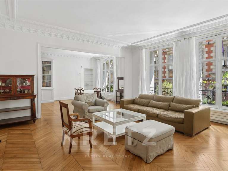 Appartement Paris 6e - 5 chambres - 172m²