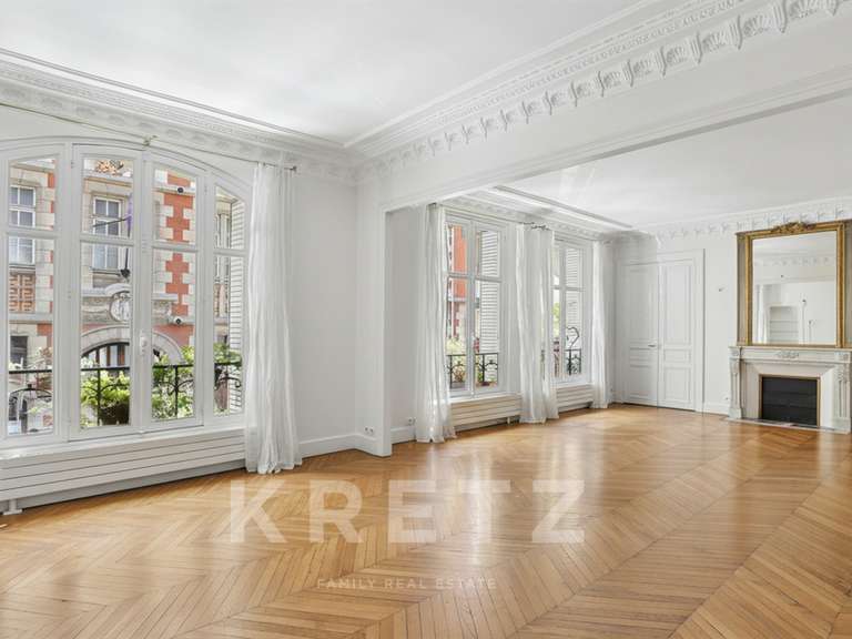 Appartement Paris 6e - 5 chambres - 172m²