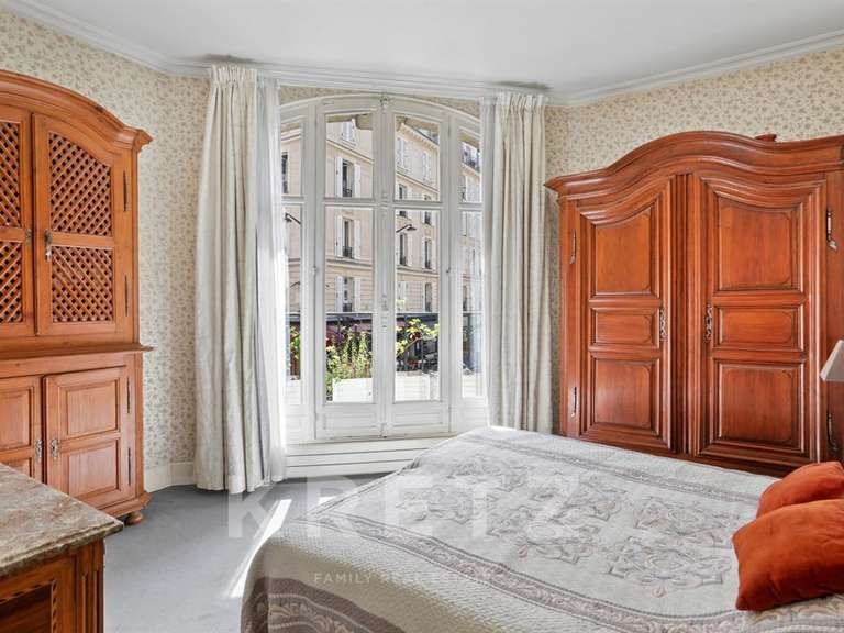 Appartement Paris 6e - 5 chambres - 172m²