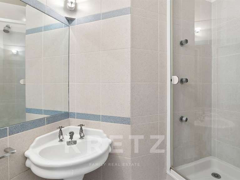 Appartement Paris 6e - 5 chambres - 172m²