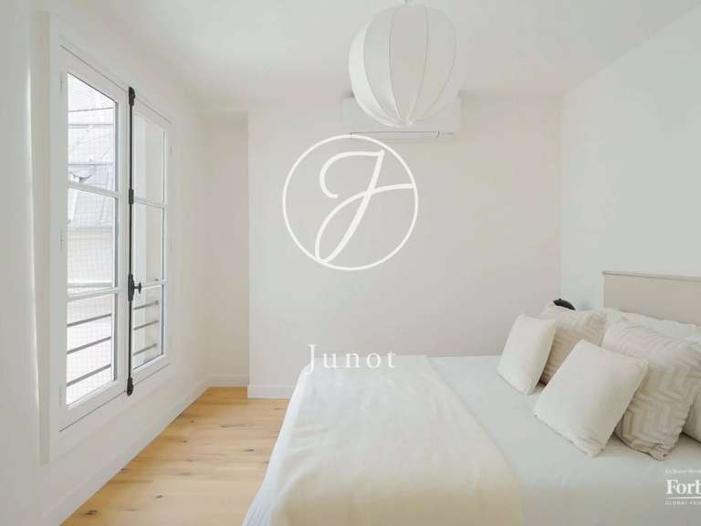 Appartement Paris 6e - 3 chambres - 104m²