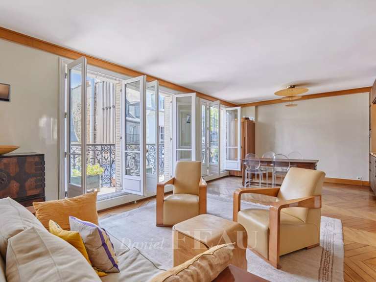 Appartement Paris 6e - 2 chambres - 74m²