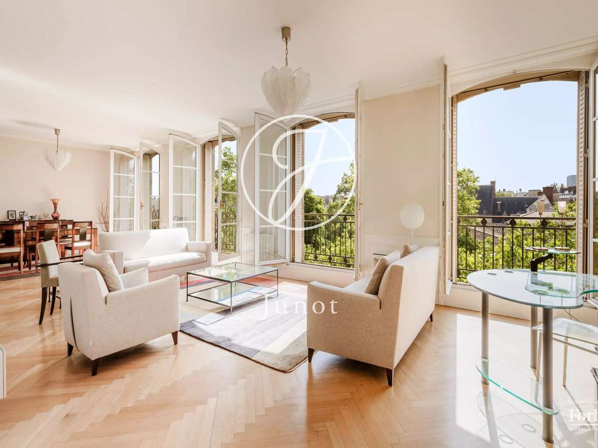 Apartment Paris 6e