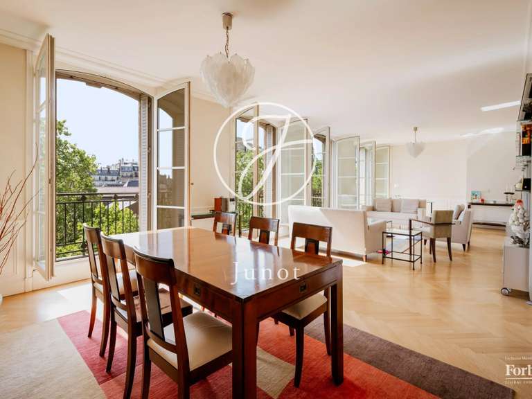 Appartement Paris 6e - 4 chambres - 211m²