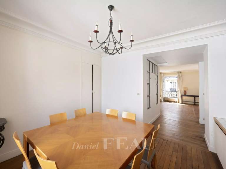 Appartement Paris 6e - 3 chambres - 142m²