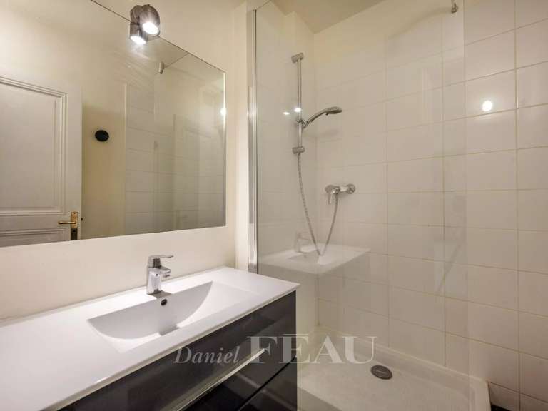 Appartement Paris 6e - 3 chambres - 142m²