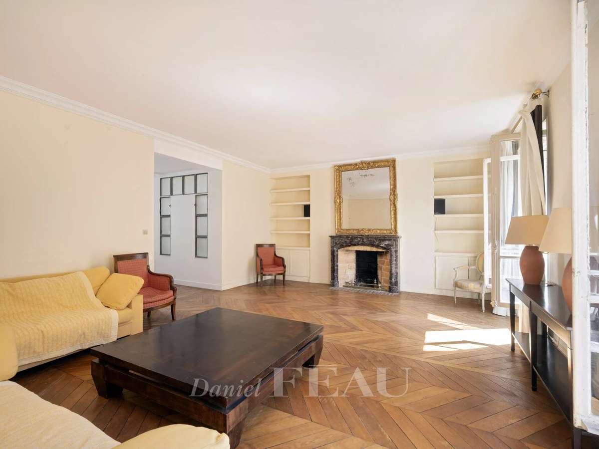 Apartment Paris 6e