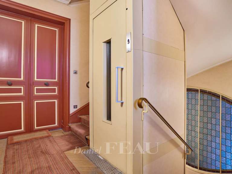 Appartement Paris 6e - 2 chambres - 65m²