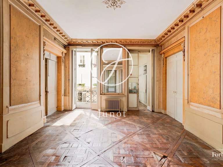 Appartement Paris 6e - 2 chambres - 122m²