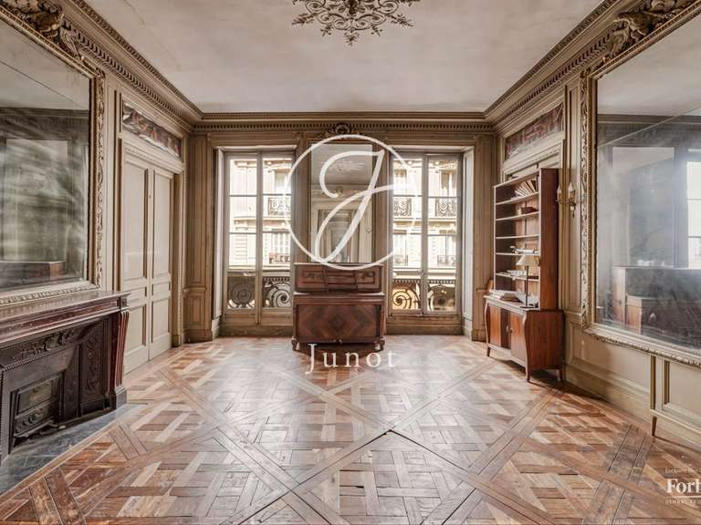 Appartement Paris 6e - 2 chambres - 122m²