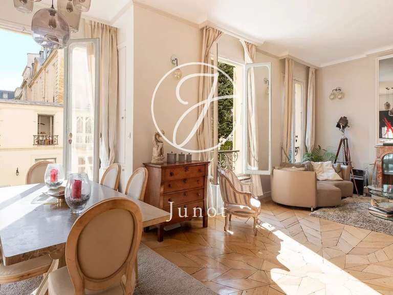 Appartement Paris 6e - 3 chambres - 135m²