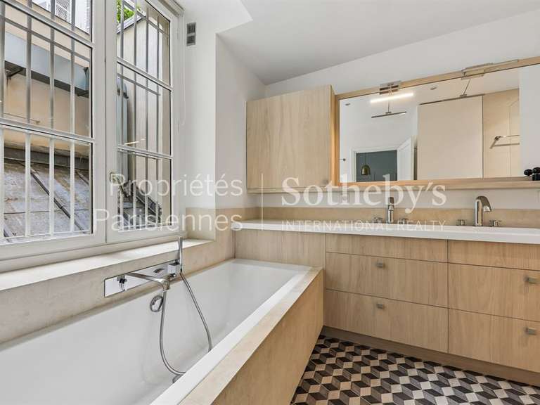 Appartement Paris 6e - 3 chambres - 93m²
