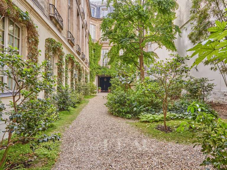 Appartement Paris 6e - 2 chambres - 111m²