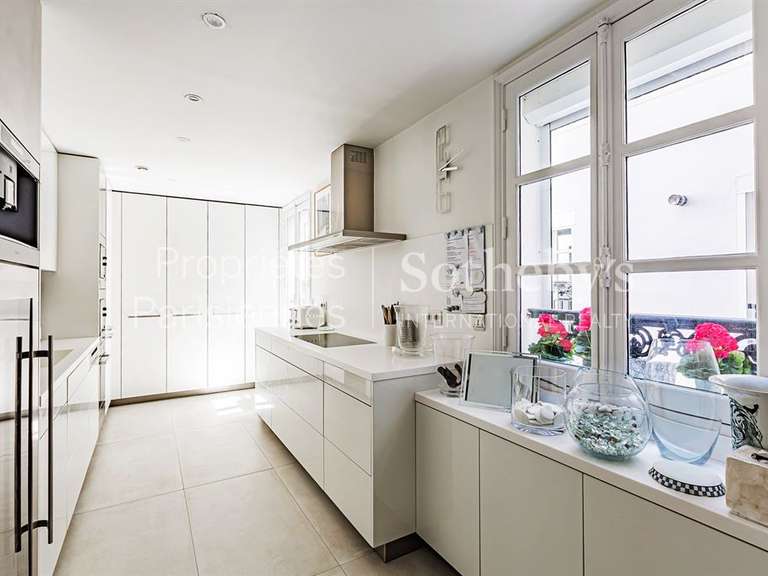 Appartement Paris 6e - 4 chambres - 254m²