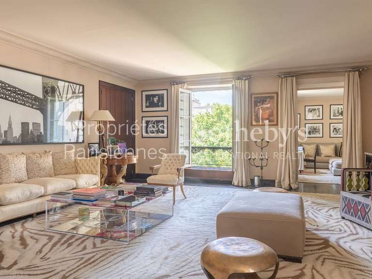 Appartement Paris 6e - 3 chambres - 230m²