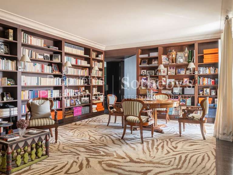 Appartement Paris 6e - 3 chambres - 230m²