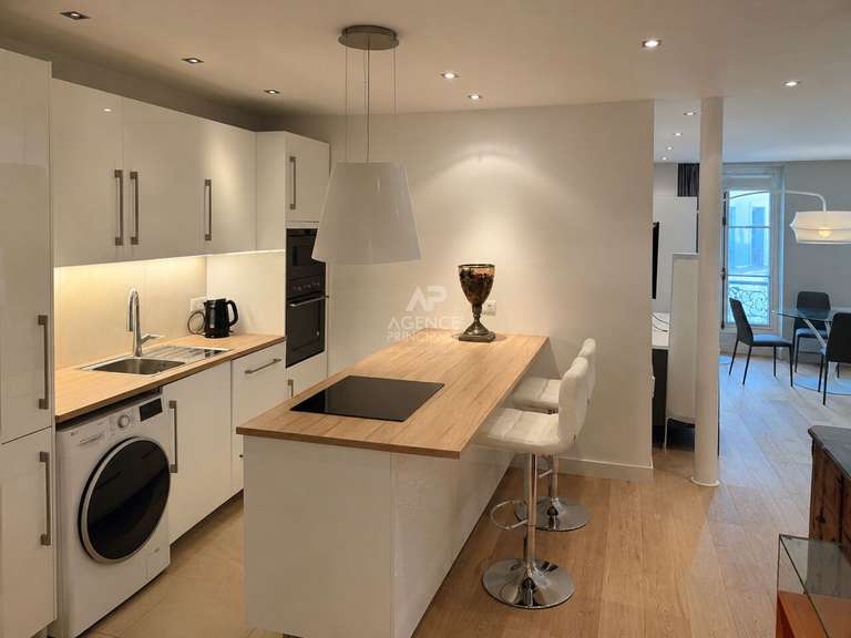 Appartement Paris 6e - 2 chambres - 76m²
