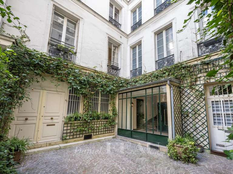 Appartement Paris 6e - 2 chambres - 109m²