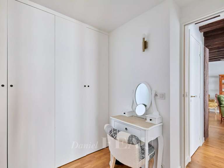 Appartement Paris 6e - 2 chambres - 66m²