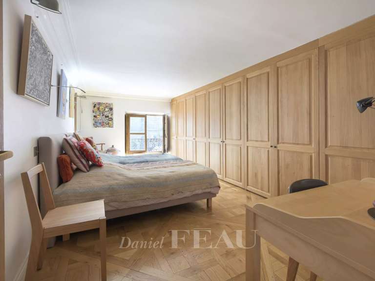 Appartement Paris 6e - 3 chambres - 128m²