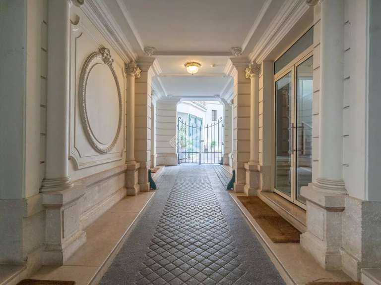 Appartement Paris 6e - 4 chambres - 157m²