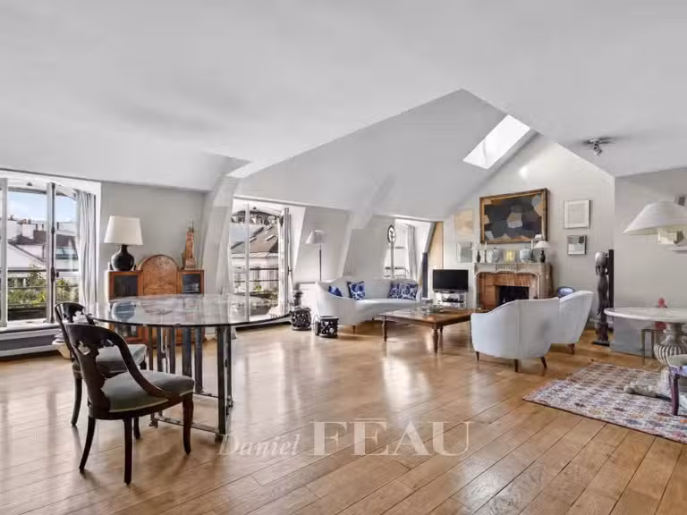 Appartement Paris 6e - 4 chambres - 157m²