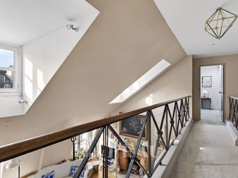 Appartement Paris 6e - 4 chambres - 157m²